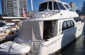 56' Carver Voyager Skylounge 2006 - BREAK AWAY